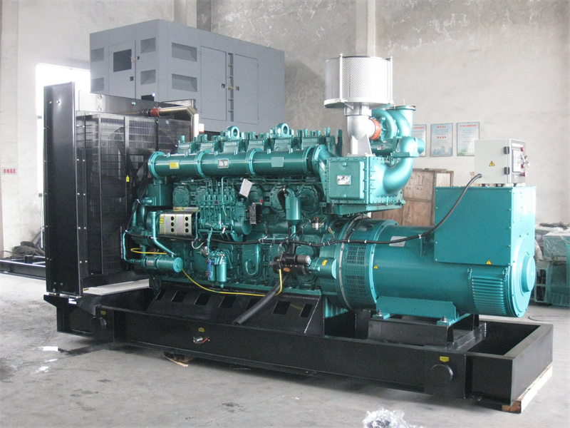 北安200KW 柴油发电机的油耗是多少？